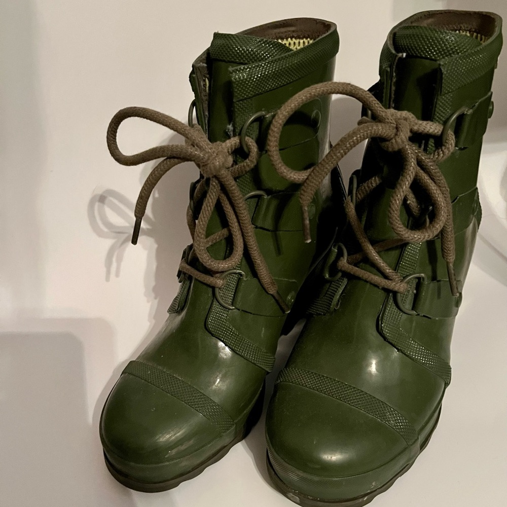 Sorel Wedge boots